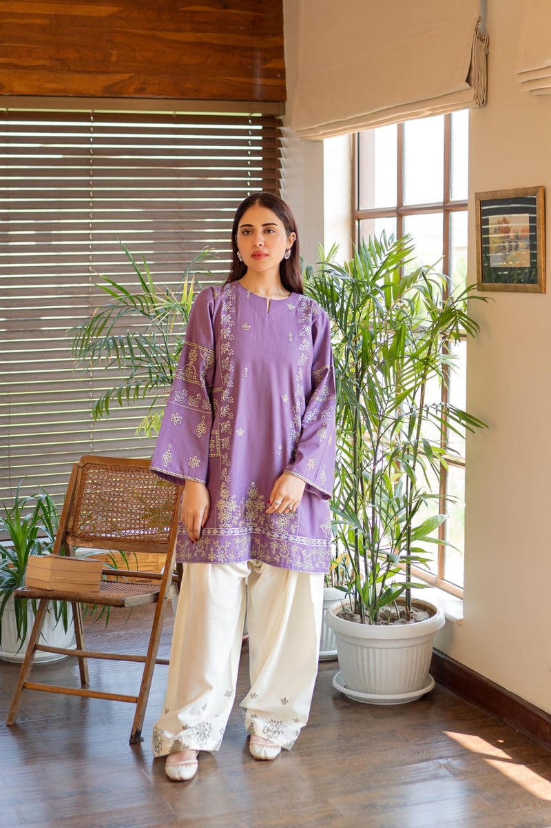 URGE EMB LAWN SET